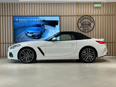 BMW Z4 2025, 800 км, за 389799 CNY - фото 3