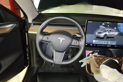 Tesla Model Y 2022, 98200 км, за 156856.55 CNY - фото 7