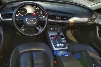 Audi A6L 2018, 99100 км, за 127975.39 CNY - фото 10