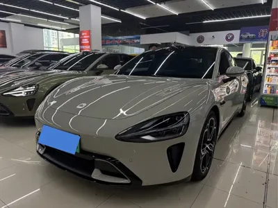 Xiaomi SU7 · 2024 год