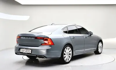 Volvo S90 2019, 89601 км, за 23700000 KRW