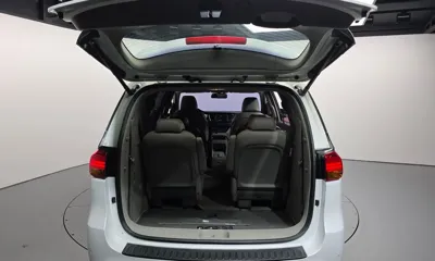 Kia Canival 2018, 132653 км, за 11900000 KRW - фото 20