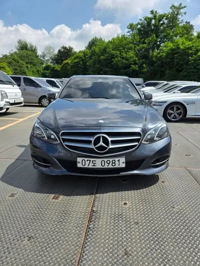 Mercedes-Benz E-Class · 2016 год