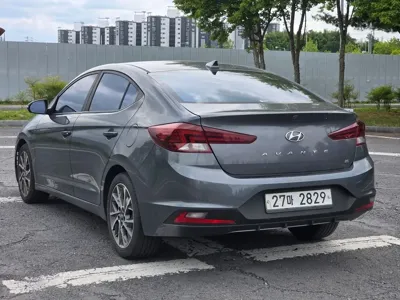 Hyundai Avante 2019, 154773 км, за 7500000 KRW
