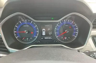 Geely Auto Vision X3 2017, 88500 км, за 39702.76 CNY - фото 15