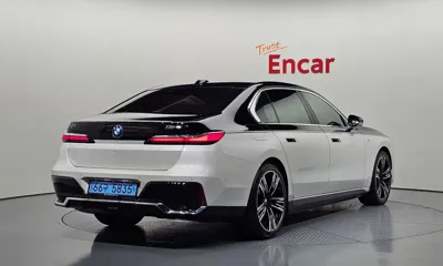 BMW i7 2023, 31987 км, за 82500000 KRW