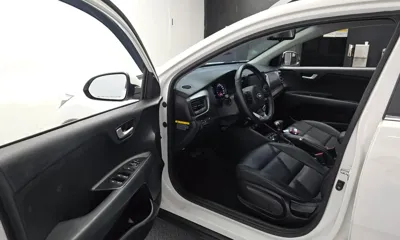 Kia Stonic 2018, 102912 км, за 10000000 KRW - фото 10