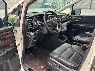 Honda Elysion 2019, 125000 км, за 101800 CNY