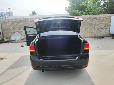 Volkswagen Lavida 2017, 87300 км, за 39811.7 CNY - фото 22