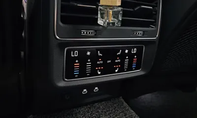Audi RSQ8 2025, 21942 км, за 180000000 KRW - фото 18
