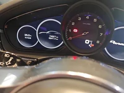 Porsche Panamera 2020, 74800 км, за 478000 CNY