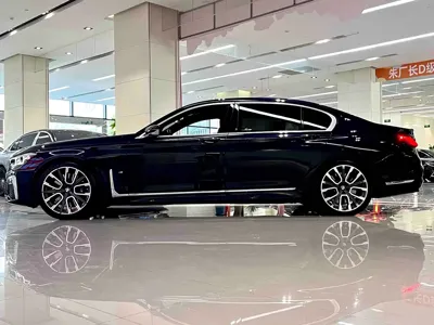 BMW 7 Series 2022, 65000 км, за 378000 CNY