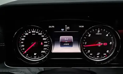 Mercedes-Benz E-Class 2017, 69858 км, за 22590000 KRW - фото 8