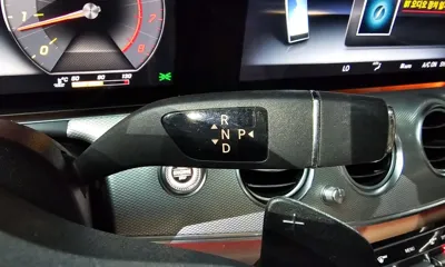 Mercedes-Benz E-Class 2020, 68293 км, за 28500000 KRW - фото 9