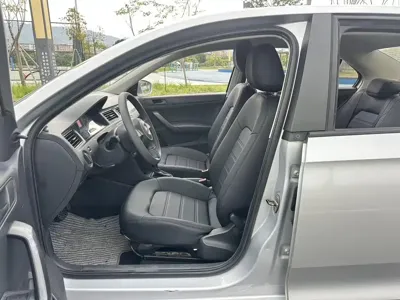 Volkswagen Santana 2014, 126000 км, за 19800 CNY - фото 6