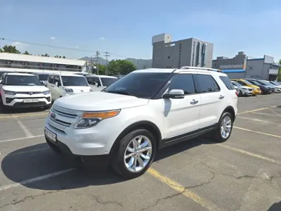 Ford Explorer 2015, 120488 км, за 8300000 KRW - фото 1