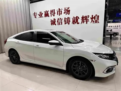 Honda Civic 2020, 82500 км, за 69800 CNY - фото 2