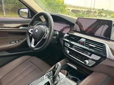 BMW 5 Series 2019, 150000 км, за 103000 CNY