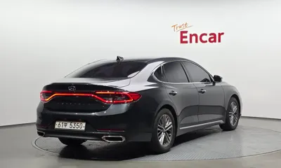 Hyundai Grandeur 2018, 122777 км, за 12300000 KRW