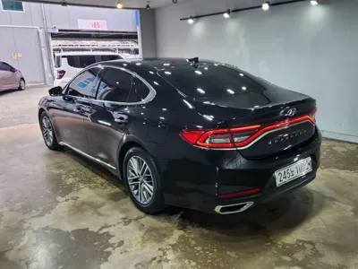 Hyundai Grandeur 2017, 173457 км, за 10800000 KRW - фото 4