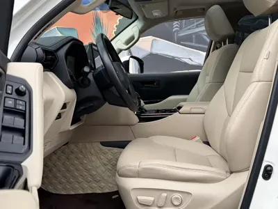 Toyota Land Cruiser 2024, 59000 км, за 668000 CNY - фото 6