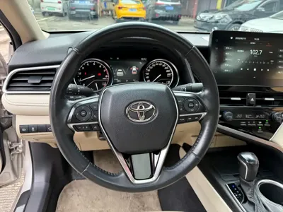 Toyota Camry 2021, 33000 км, за 92800 CNY - фото 12