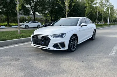 Audi A4L · 2020 год