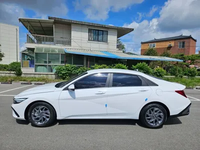 Hyundai Avante 2024, 24204 км, за 15990000 KRW