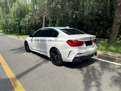 BMW 1 Series 2022, 22000 км, за 92000 CNY
