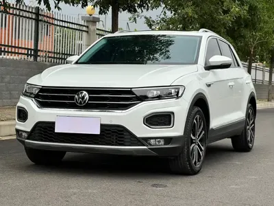 Volkswagen T-Roc · 2022 год