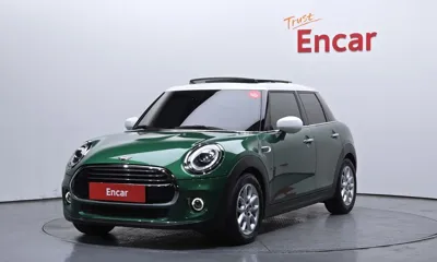 MINI Cooper · 2021 год