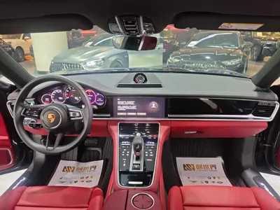 Porsche Panamera 2023, 4000 км, за 708000 CNY - фото 8