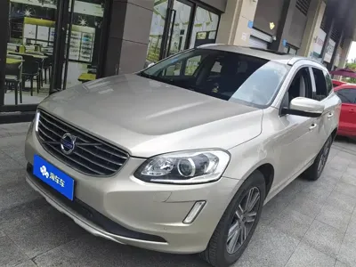 Volvo XC60 · 2017 год