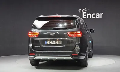 Kia Canival 2019, 123035 км, за 12500000 KRW - фото 4