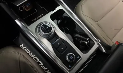 Ford Explorer 2022, 54168 км, за 36990000 KRW - фото 9