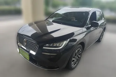 Lincoln Corsair · 2021 год