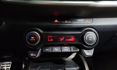 Kia Stonic 2019, 60854 км, за 12300000 KRW - фото 32