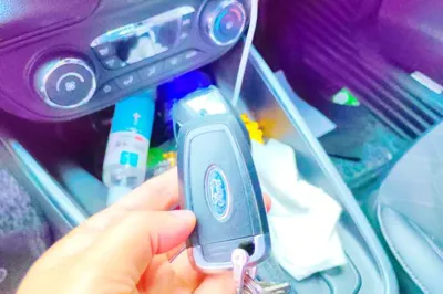 Ford Escort 2019, 55400 км, за 43698.58 CNY - фото 17