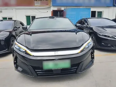 BYD 汉L 2025, 38100 км, за 164300 CNY