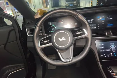 Li Auto ONE 2021, 52700 км, за 148888.76 CNY - фото 9