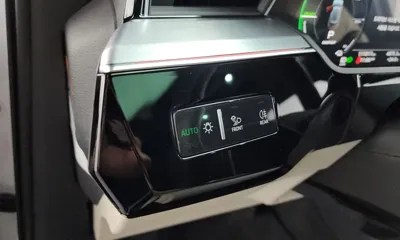 Audi e-tron 2022, 111017 км, за 41890000 KRW - фото 28