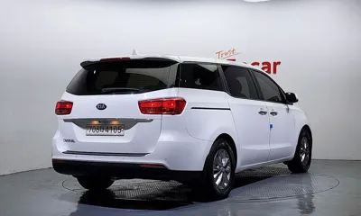 Kia Canival 2019, 121793 км, за 10200000 KRW