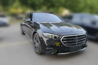 Mercedes-Benz E-Class 2025, 3300 км, за 312575.82 CNY