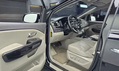Kia Canival 2016, 223297 км, за 7500000 KRW - фото 10
