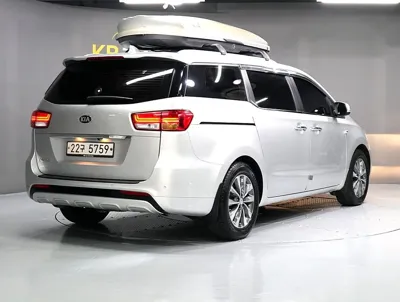 Kia Canival 2016, 120430 км, за 7500000 KRW