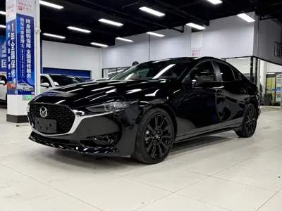 Mazda 3 Axela · 2023 год