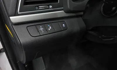 Hyundai Avante 2018, 108412 км, за 8500000 KRW - фото 16