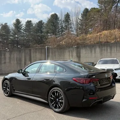 BMW i4 2026, 3900 км, за 78400000 KRW