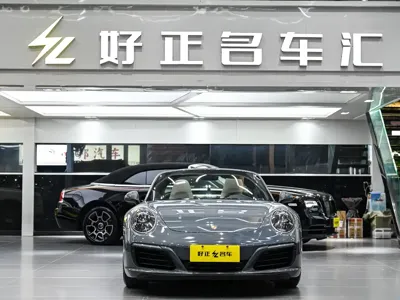 Porsche 911 2018, 64000 км, за 728000 CNY