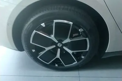 Xiaomi Auto SU7 2024, 17200 км, за 225730.78 CNY - фото 11